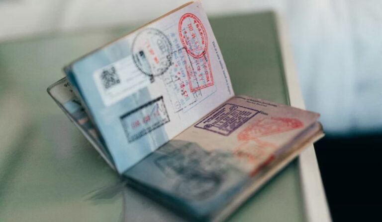 7 Things You Should Never Forget Before Moving Overseas