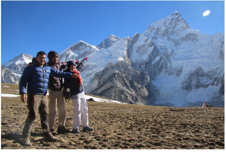 Everest Base Camp Helicopter Tour: A Scenic Flight to Roof of World