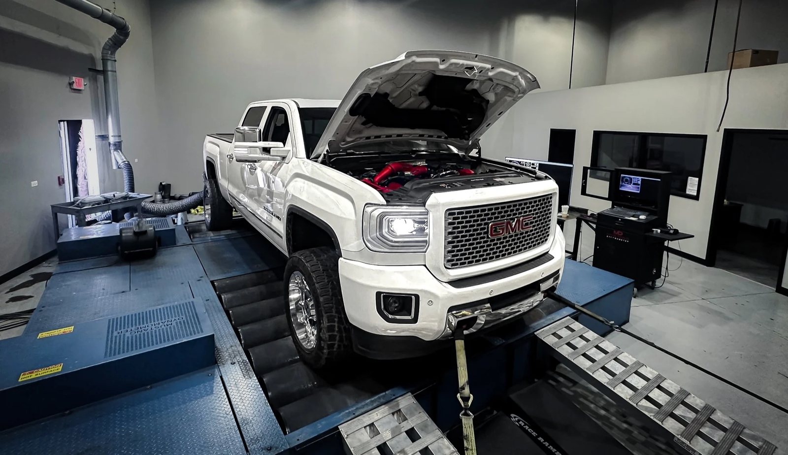 Best Heavy Duty Bed Covers for LML Duramax Trucks in 2026 1 Best Heavy Duty Bed Covers for LML Duramax Trucks in 2026