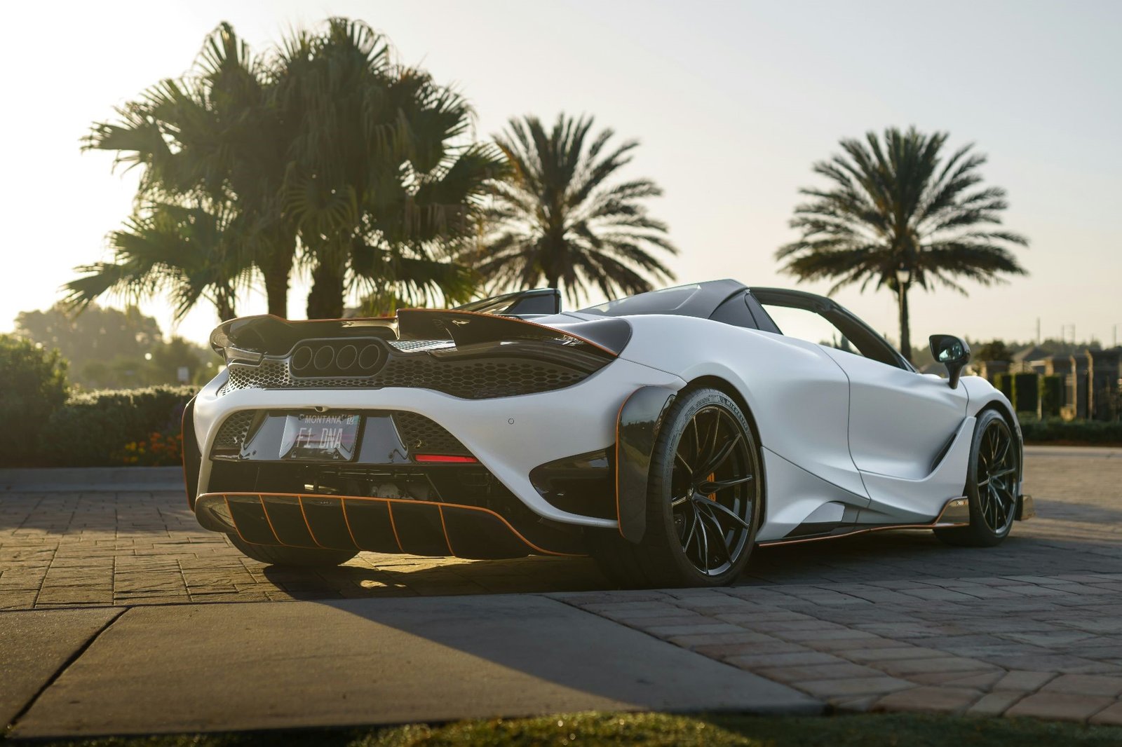 Rent a McLaren in Dubai: The Perfect Choice for Business Trips and Luxury Vacations 1 Rent a McLaren in Dubai: The Perfect Choice for Business Trips and Luxury Vacations