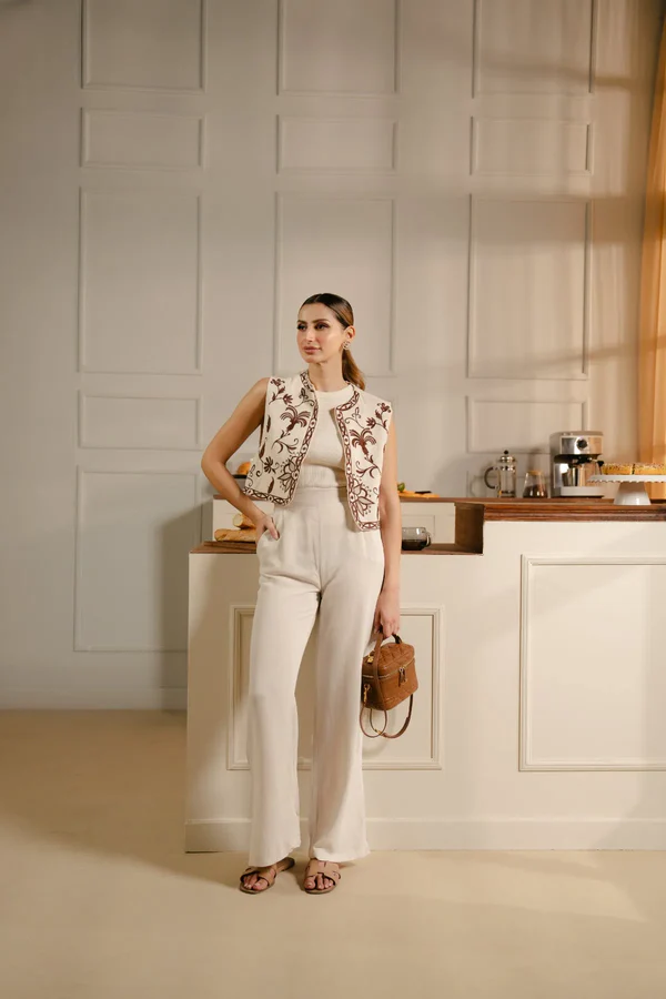 Cool, Casual, and Stylish Summer Outfits for Women: 3 Aesthetic Formulas