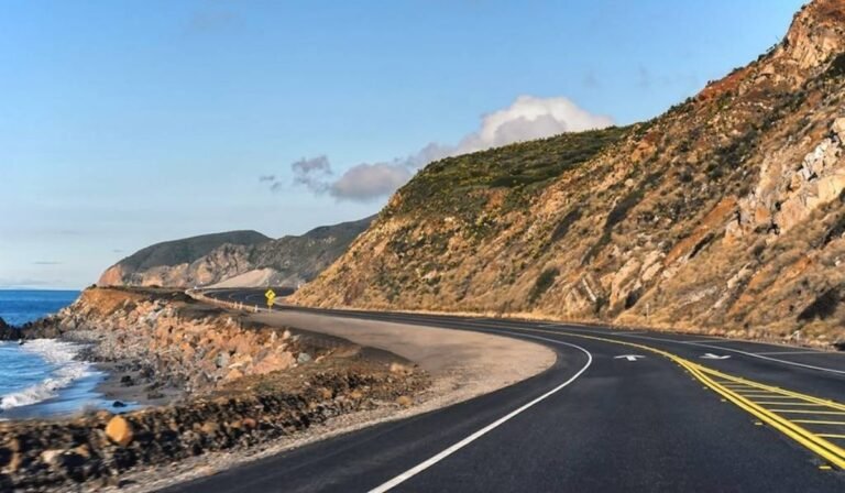 Is Newport the Detour Your San Diego Road Trip Needs? Is Newport the Detour Your San Diego Road Trip Needs?